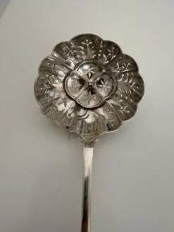 Cuillère à pèlerin , pelle à service Christofle en métal argenté