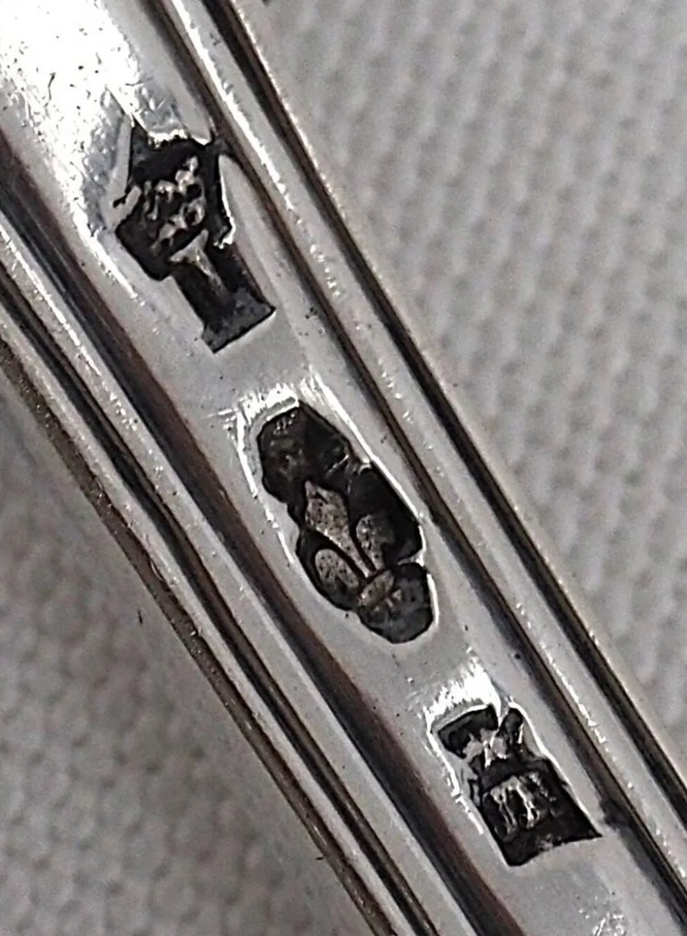 Cuillère à ragout, de service, argent massif XVIII, modèle Filet droit.