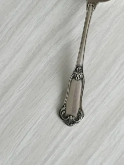 Cuillère à sauce en métal argenté