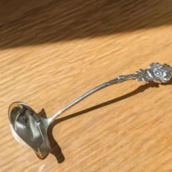 Cuillère à sauce Reed & Barton en métal argenté Harlequin