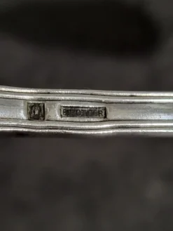 Cuillère à saupoudrer vintage en excellent état
