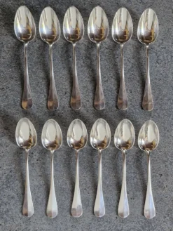 12 cuillères à café