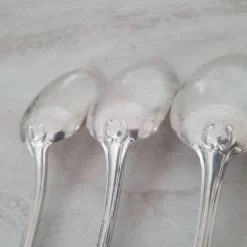 Cuillères en métal argenté (poinçon d'argenture) style Louis XV