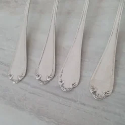 Cuillères en métal argenté (poinçon d'argenture) style Louis XV
