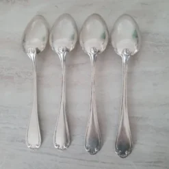 Cuillères en métal argenté (poinçon d'argenture) style Louis XV