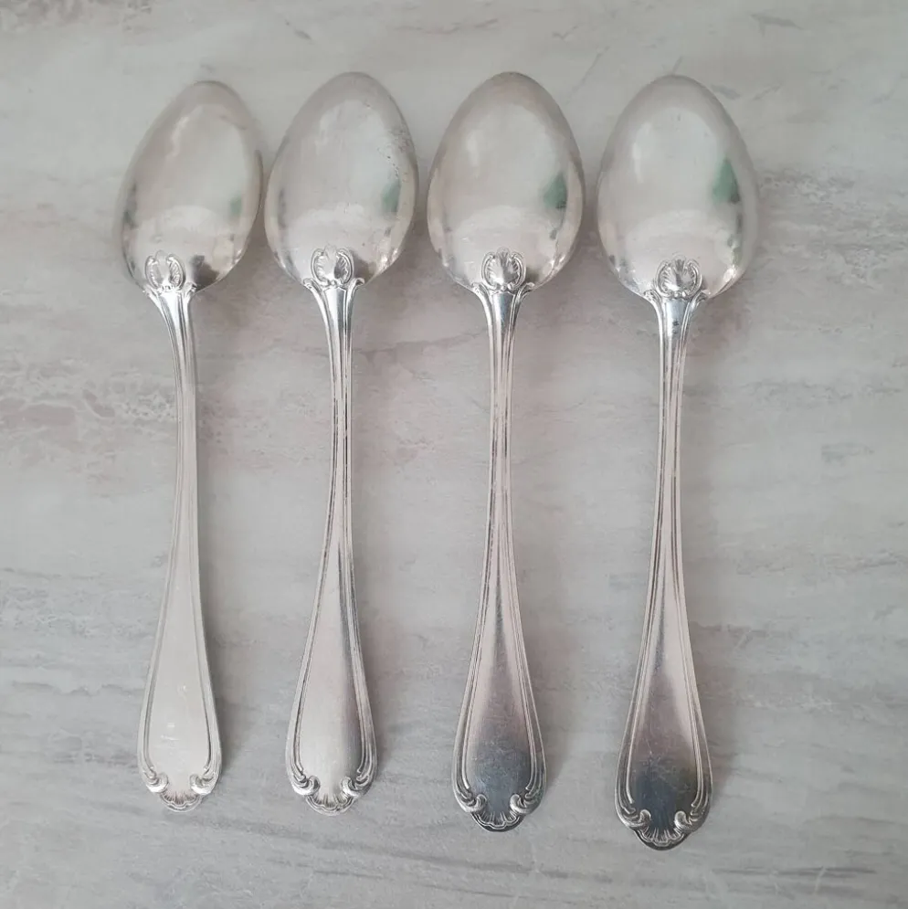 Cuillères en métal argenté (poinçon d'argenture) style Louis XV