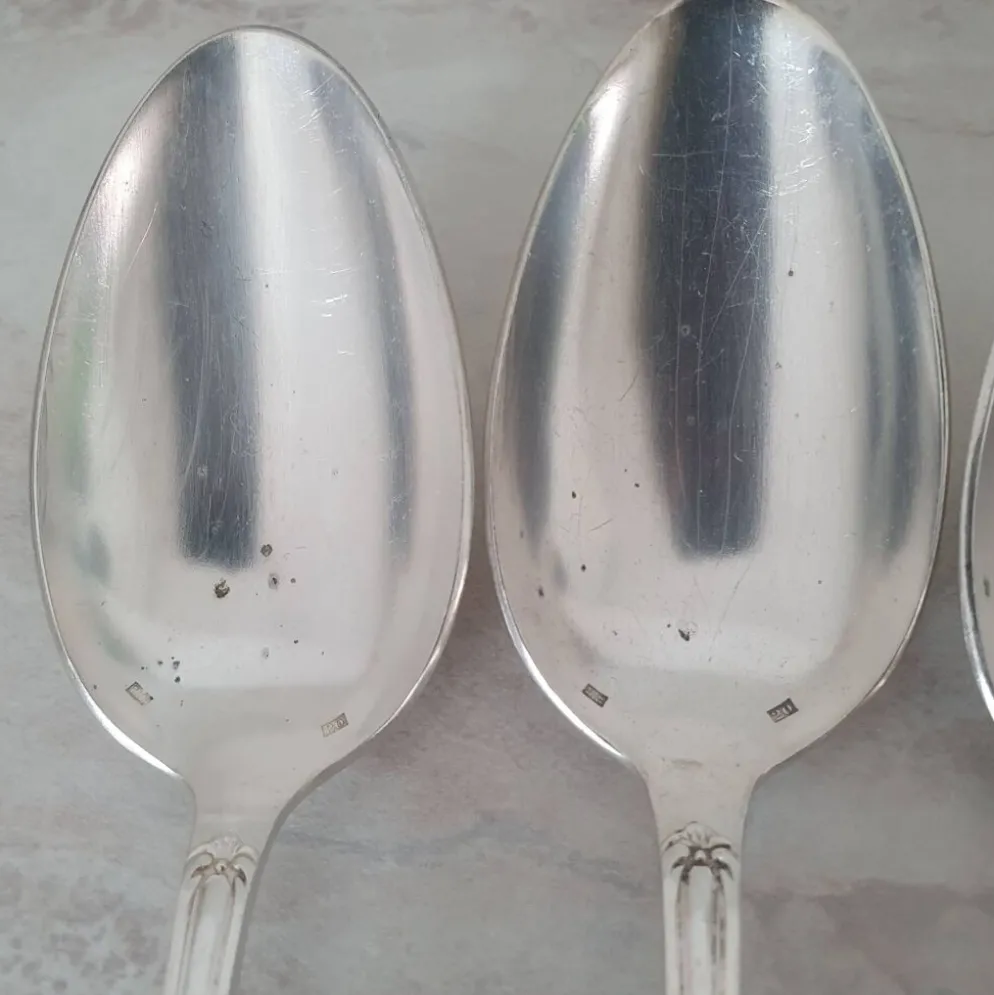 Cuillères en métal argenté (poinçon d'argenture) style Louis XV