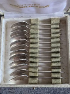 12 cuillères à moka