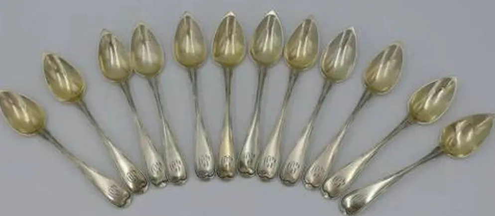 12 cuillères à thé, café, argent massif Vieillard, vermeil, modèle Filet droit.