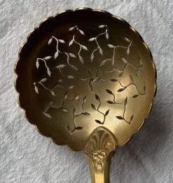 Cuillère à sucre saupoudreuse argent XIXé