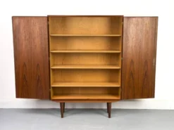 Danish Cabinet in Teak by Børge Mogensen for Søborg Møbelfabrik, 1960s