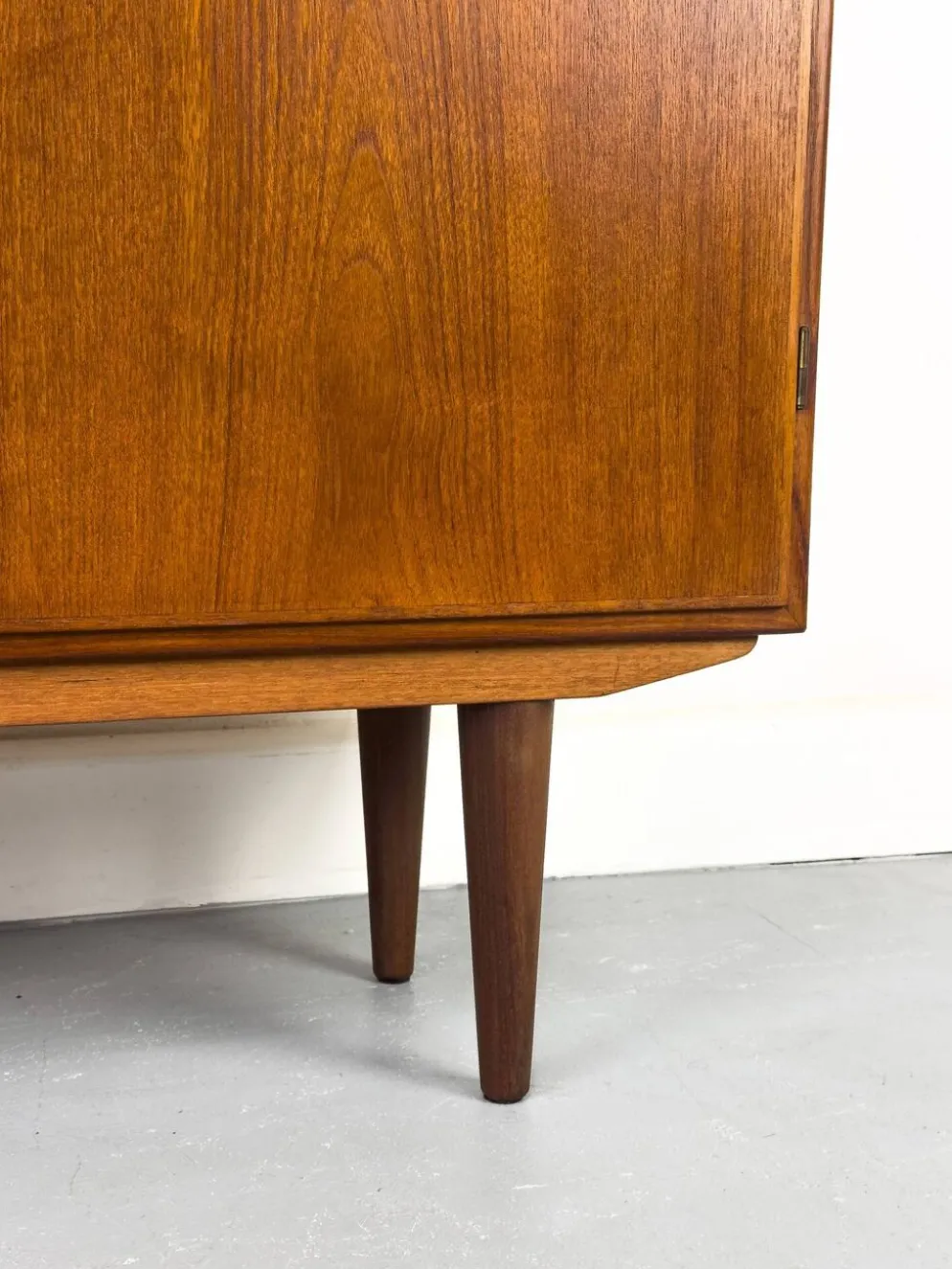 Danish Cabinet in Teak by Børge Mogensen for Søborg Møbelfabrik, 1960s