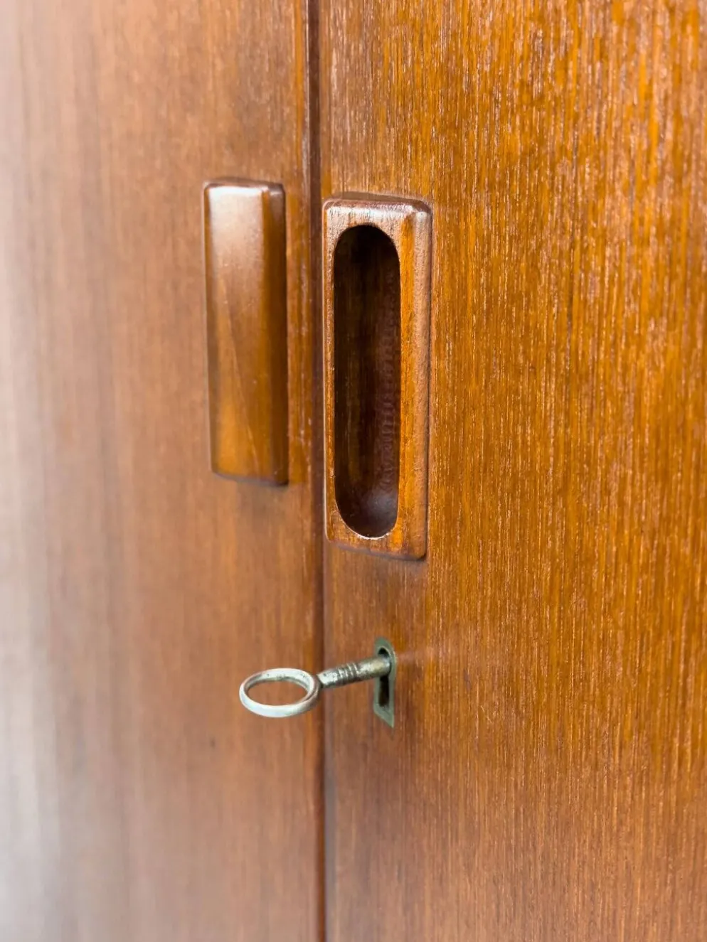 Danish Cabinet in Teak by Børge Mogensen for Søborg Møbelfabrik, 1960s