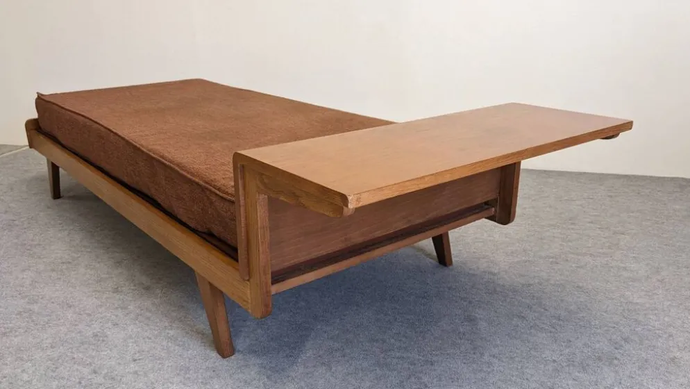 Daybed, banquette ou lit de repos de style scandinave, France vers 1960