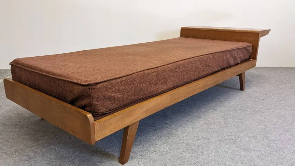 Daybed, banquette ou lit de repos de style scandinave, France vers 1960