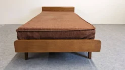 Daybed, banquette ou lit de repos de style scandinave, France vers 1960