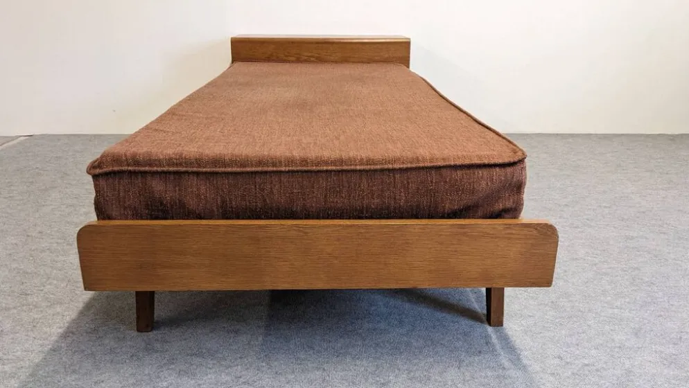 Daybed, banquette ou lit de repos de style scandinave, France vers 1960