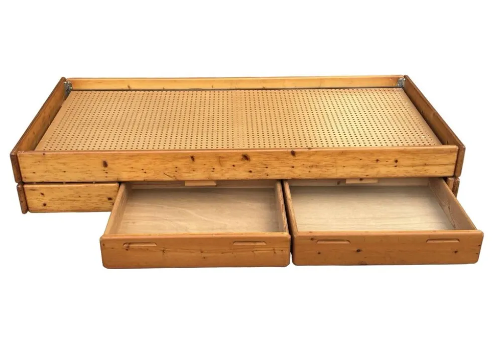 Daybed en pin avec tiroirs, années 50