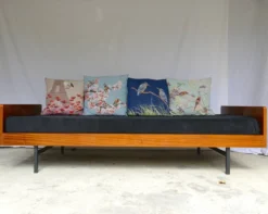 Daybed LC8 A.R.P. Pierre Guariche 1955