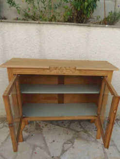 Desserte Art Déco en bois, 2 portes vitrées.