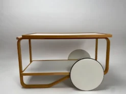 Desserte 901 attribuée à Alvar Aalto pour Artek Finlande, années 1960