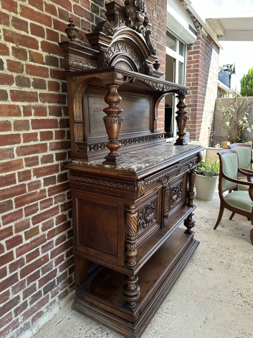 Desserte - Buffet ancien en noyer Henri II XIXeme