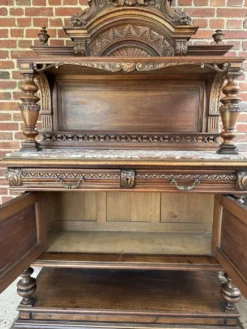 Desserte - Buffet ancien en noyer Henri II XIXeme
