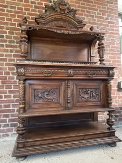 Desserte - Buffet ancien en noyer Henri II XIXeme