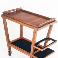Desserte/chariot de bar vintage en chêne. Plateau amovible. France 1950s