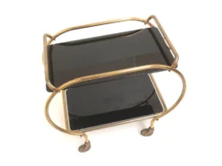 Desserte de bar / desserte / table d'appoint en laiton et verre noir par Grünstadt