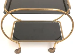 Desserte de bar / desserte / table d'appoint en laiton et verre noir par Grünstadt