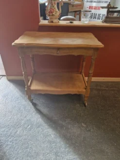 Desserte en bois