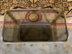 Desserte en métal doré