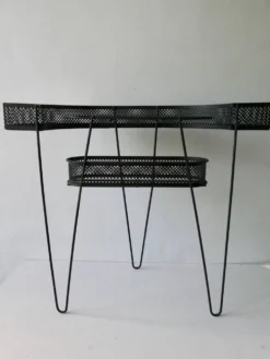 Desserte en métal noir, années 60