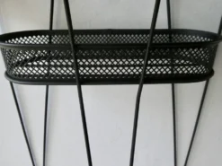 Desserte en métal noir, années 60
