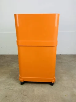 Desserte Flair pour Prisunic en plastique orange, seventies