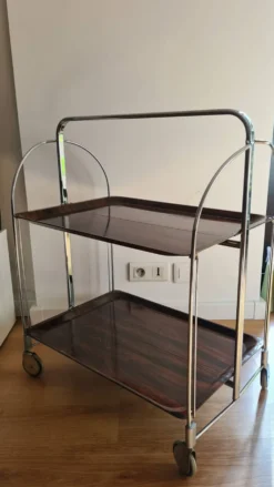 Desserte, mini bar ou chariot de service sur roulettes années 70