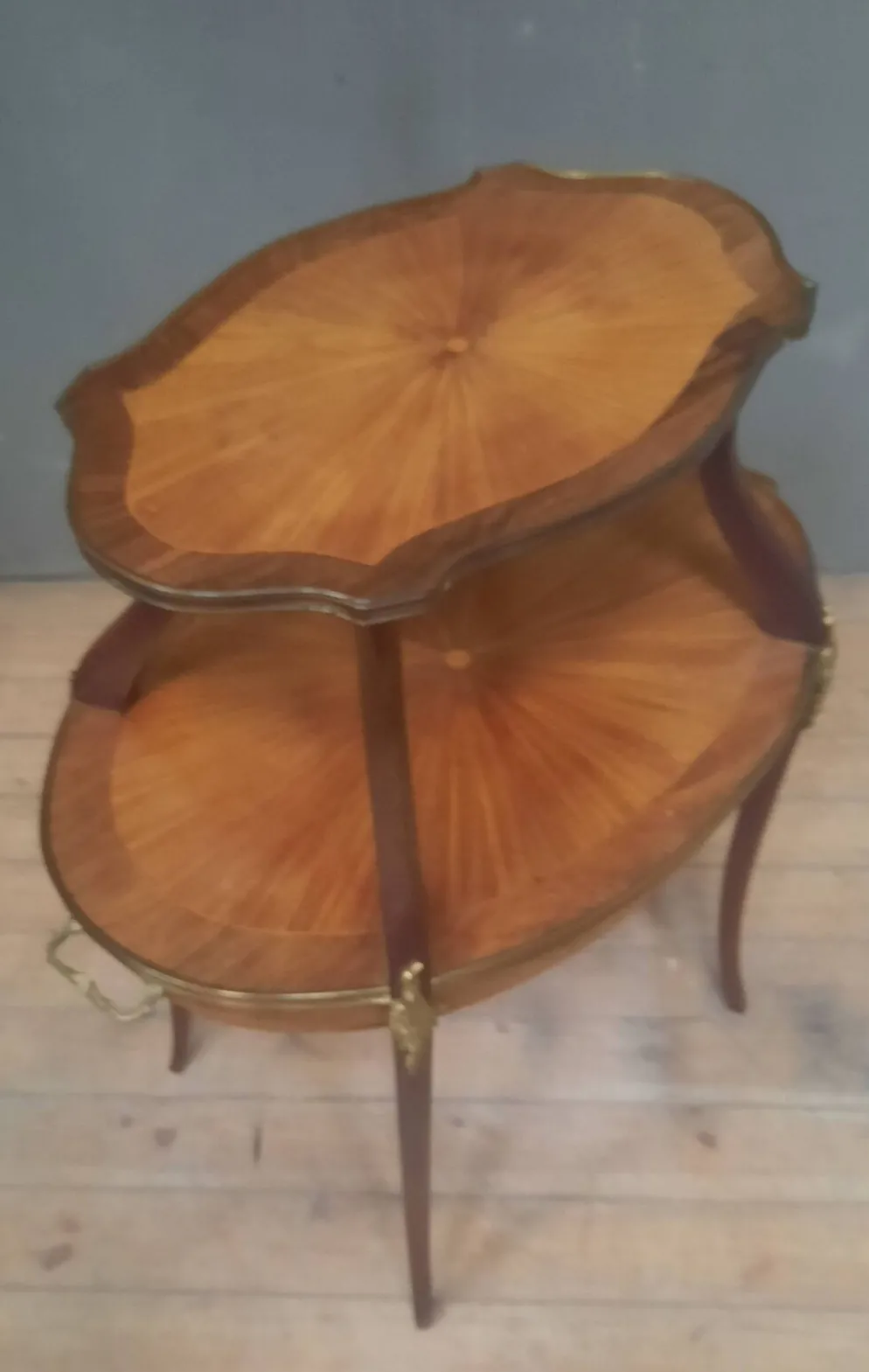 Desserte à 2 plateaux 1900 style Louis XV