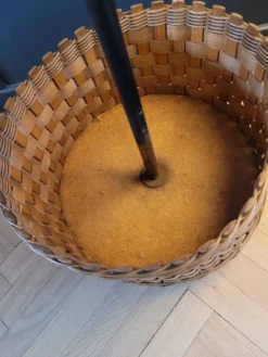 Desserte ronde en rotin et bois