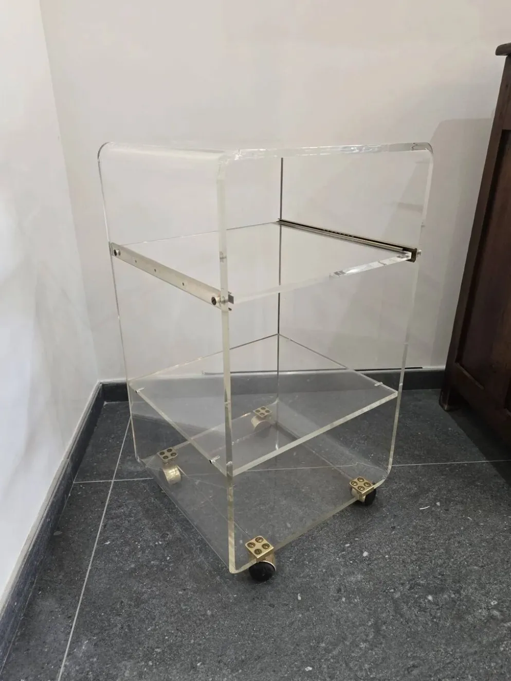 Desserte roulante en plexiglas – Marais International – années 1970-1980
