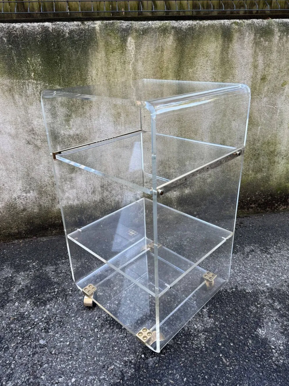 Desserte roulante en plexiglas – Marais International – années 1970-1980