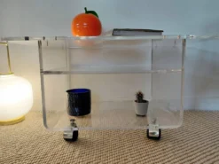 Desserte roulante vintage en plexiglas-esprit Space Age-années 70
