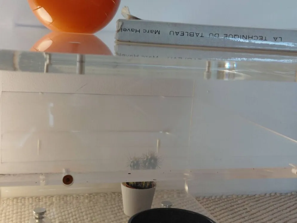 Desserte roulante vintage en plexiglas-esprit Space Age-années 70