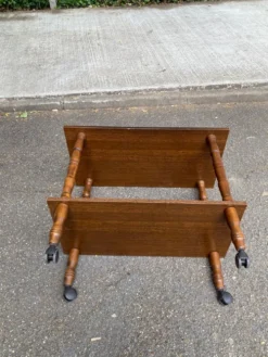 Desserte roulante vintage en bois des années 80