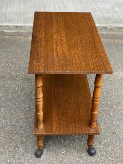 Desserte roulante vintage en bois des années 80