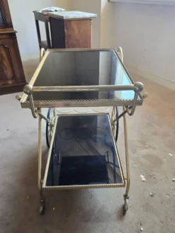 Desserte roulante vintage métal doré et verre fumé – bar années 60/70