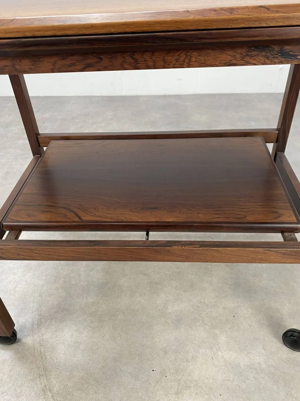 Desserte scandinave arrebo mobler en palissandre plateau portefeuille