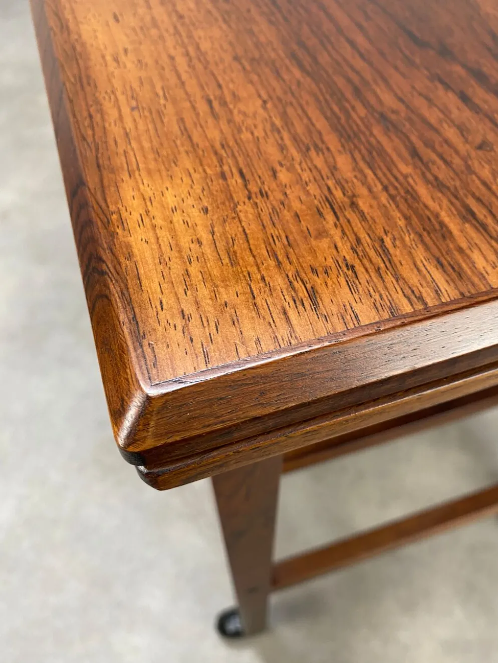 Desserte scandinave arrebo mobler en palissandre plateau portefeuille
