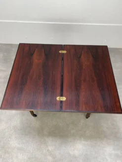 Desserte scandinave arrebo mobler en palissandre plateau portefeuille