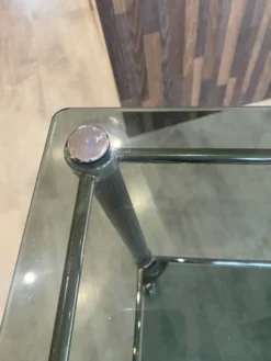 Desserte servante bar a roulettes 2 plateaux en verre fume structure métal
